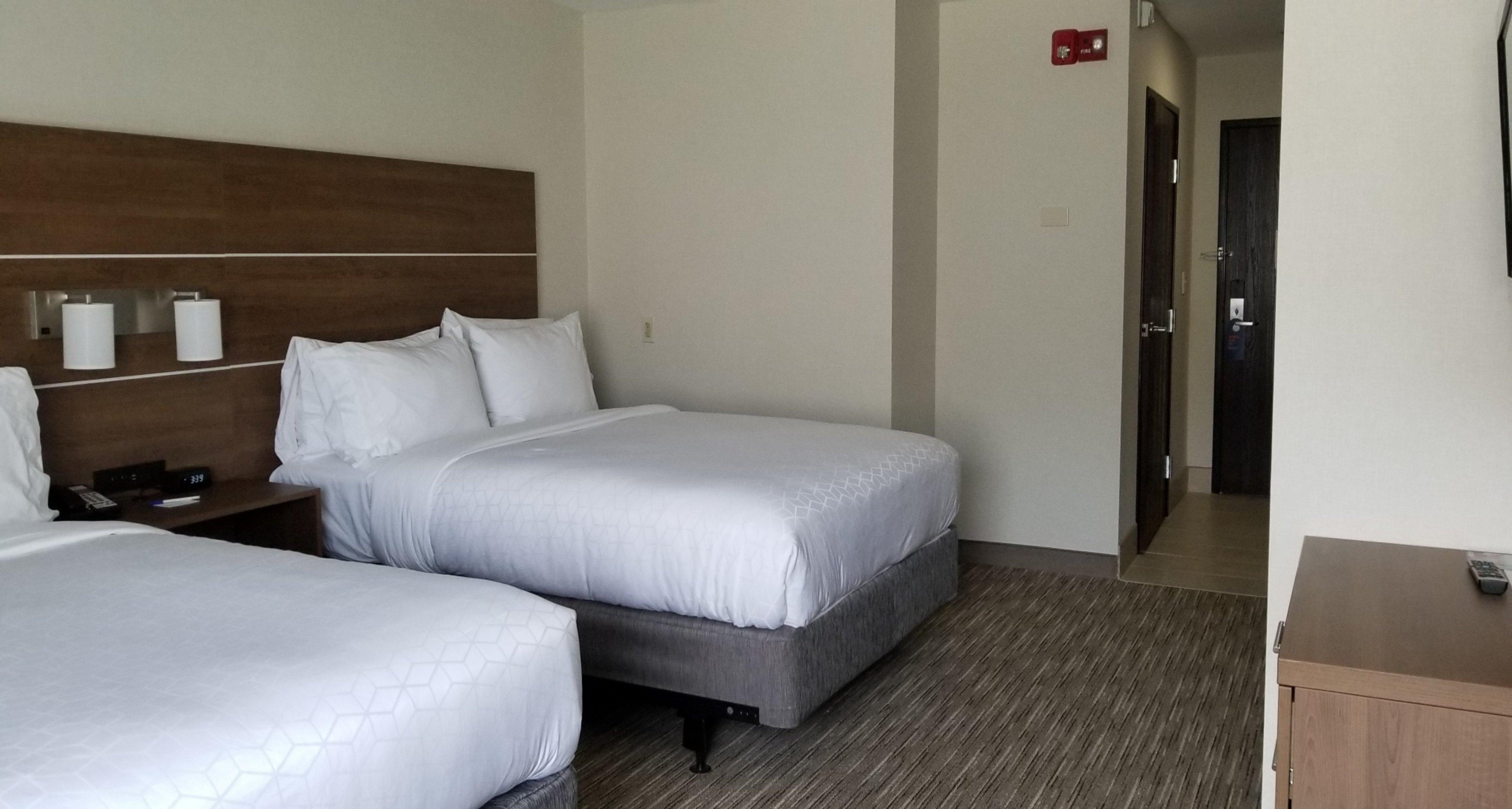 Holiday Inn Express Hotel & Suites Swansea By Ihg Extérieur photo