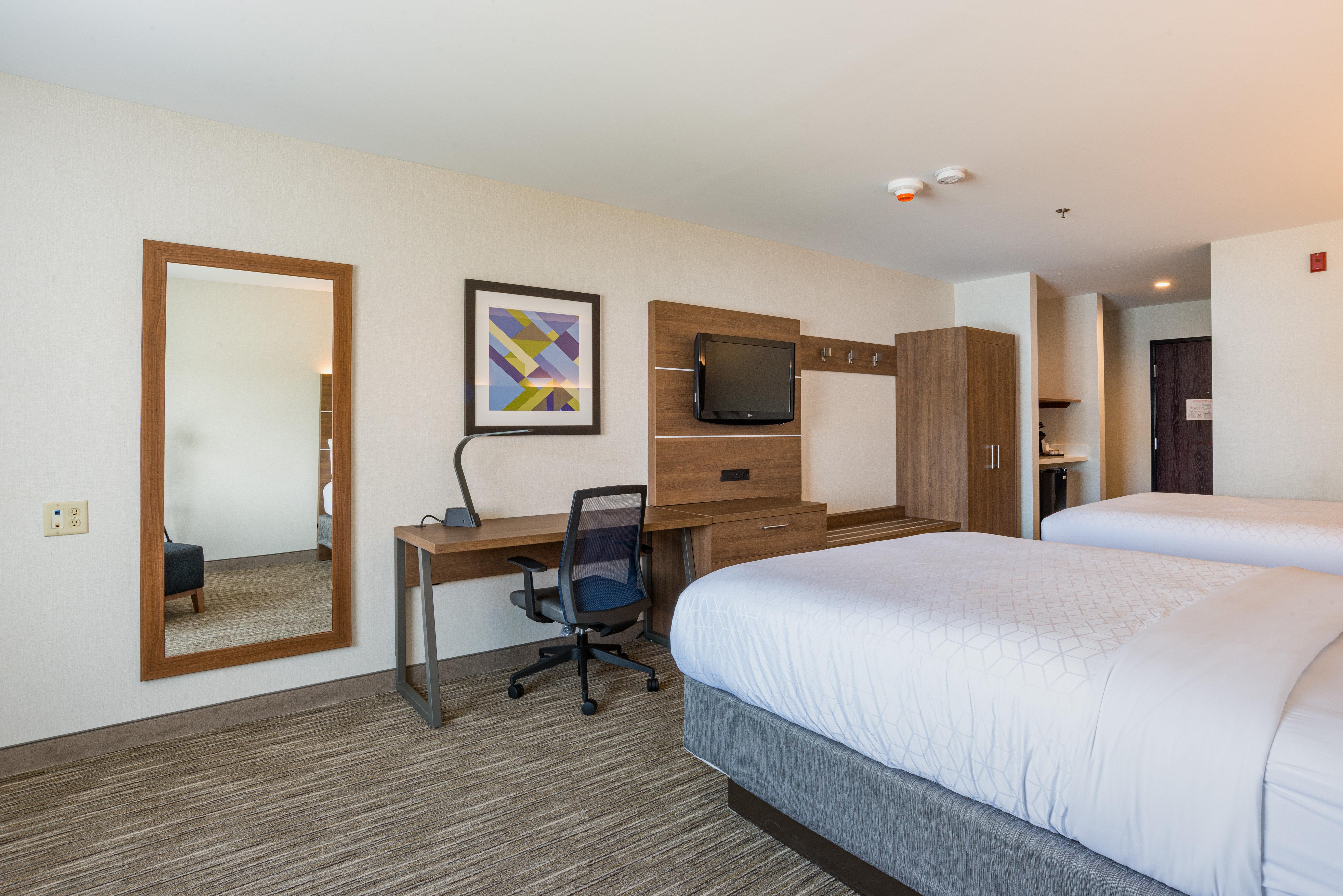Holiday Inn Express Hotel & Suites Swansea By Ihg Extérieur photo