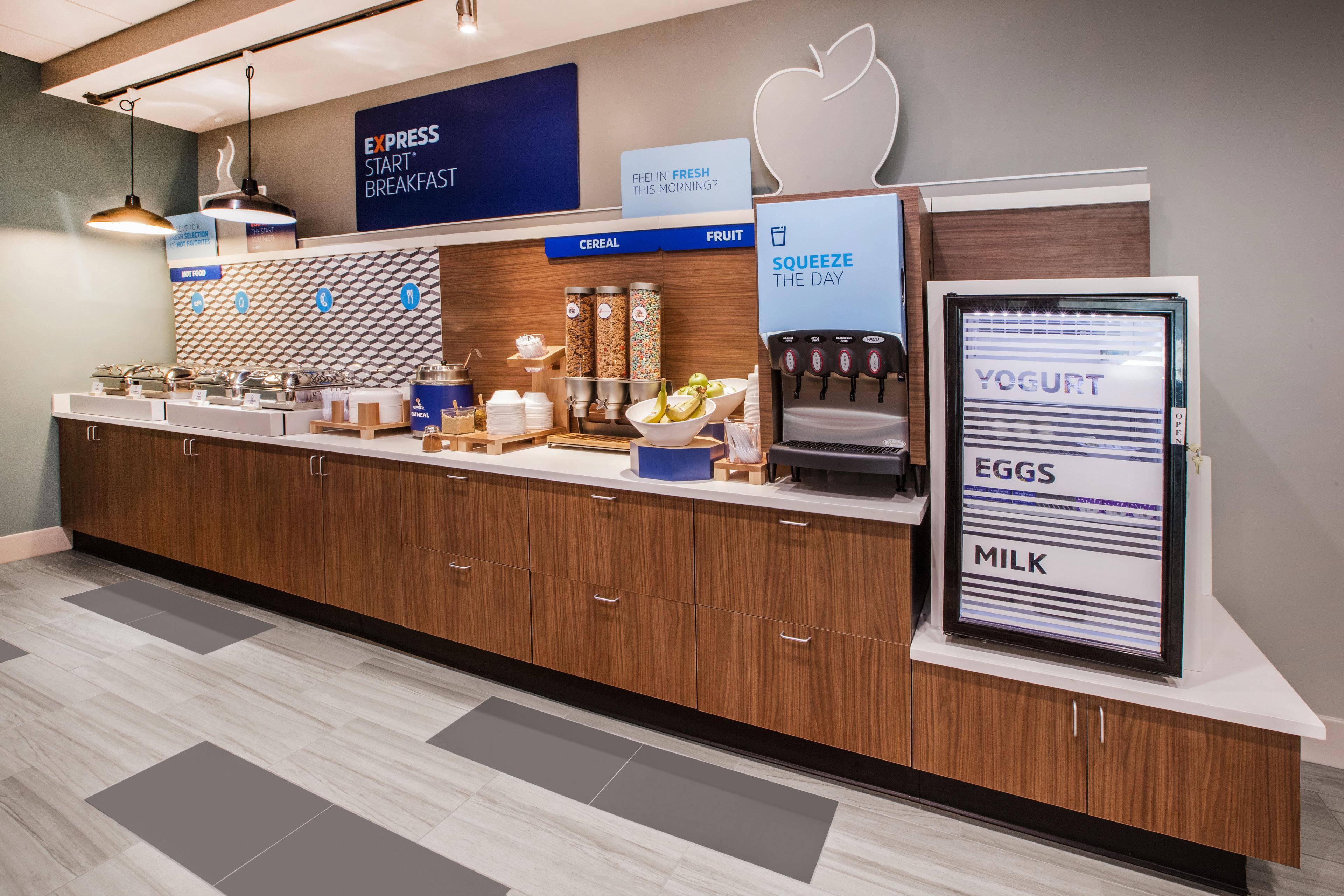 Holiday Inn Express Hotel & Suites Swansea By Ihg Extérieur photo