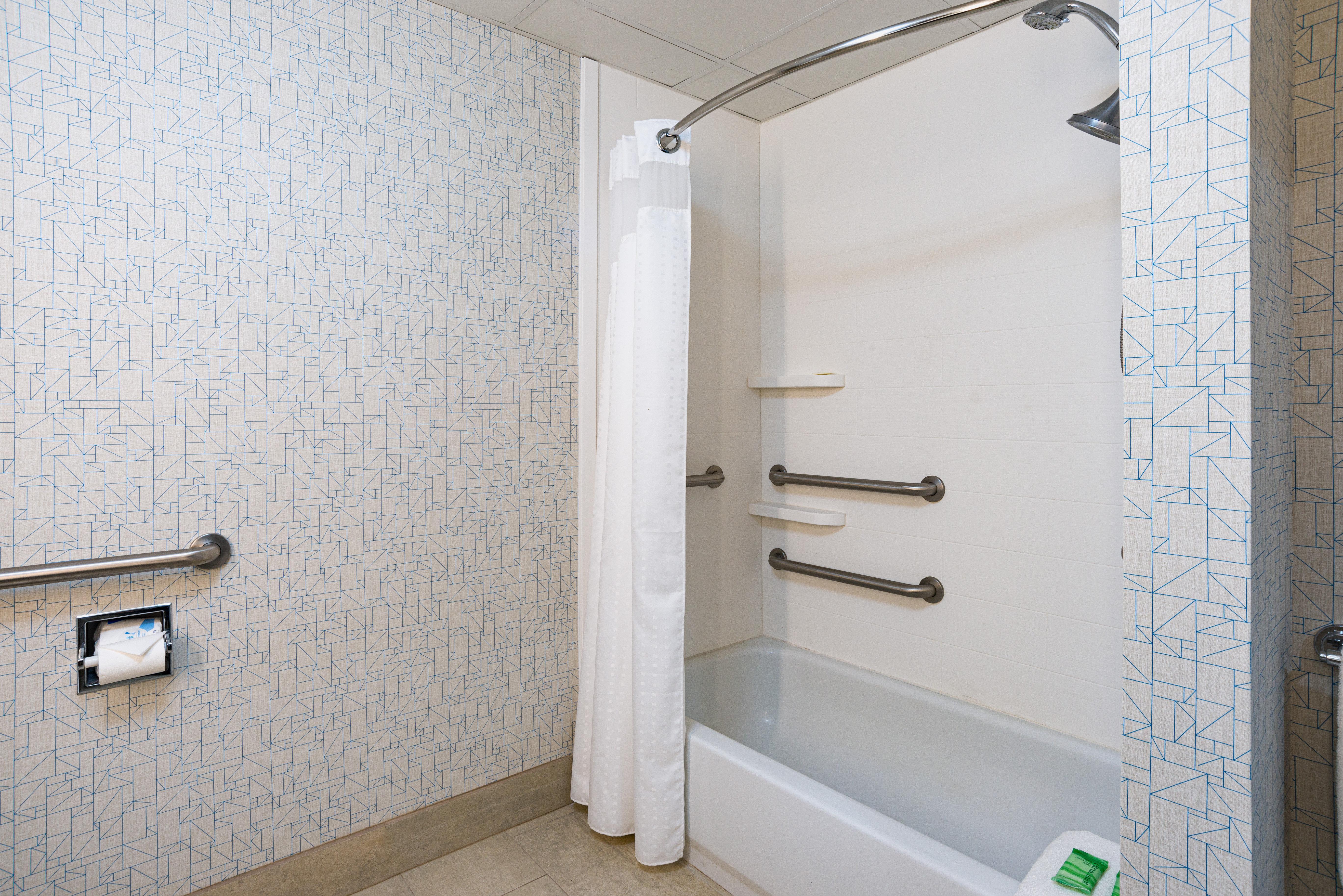 Holiday Inn Express Hotel & Suites Swansea By Ihg Extérieur photo