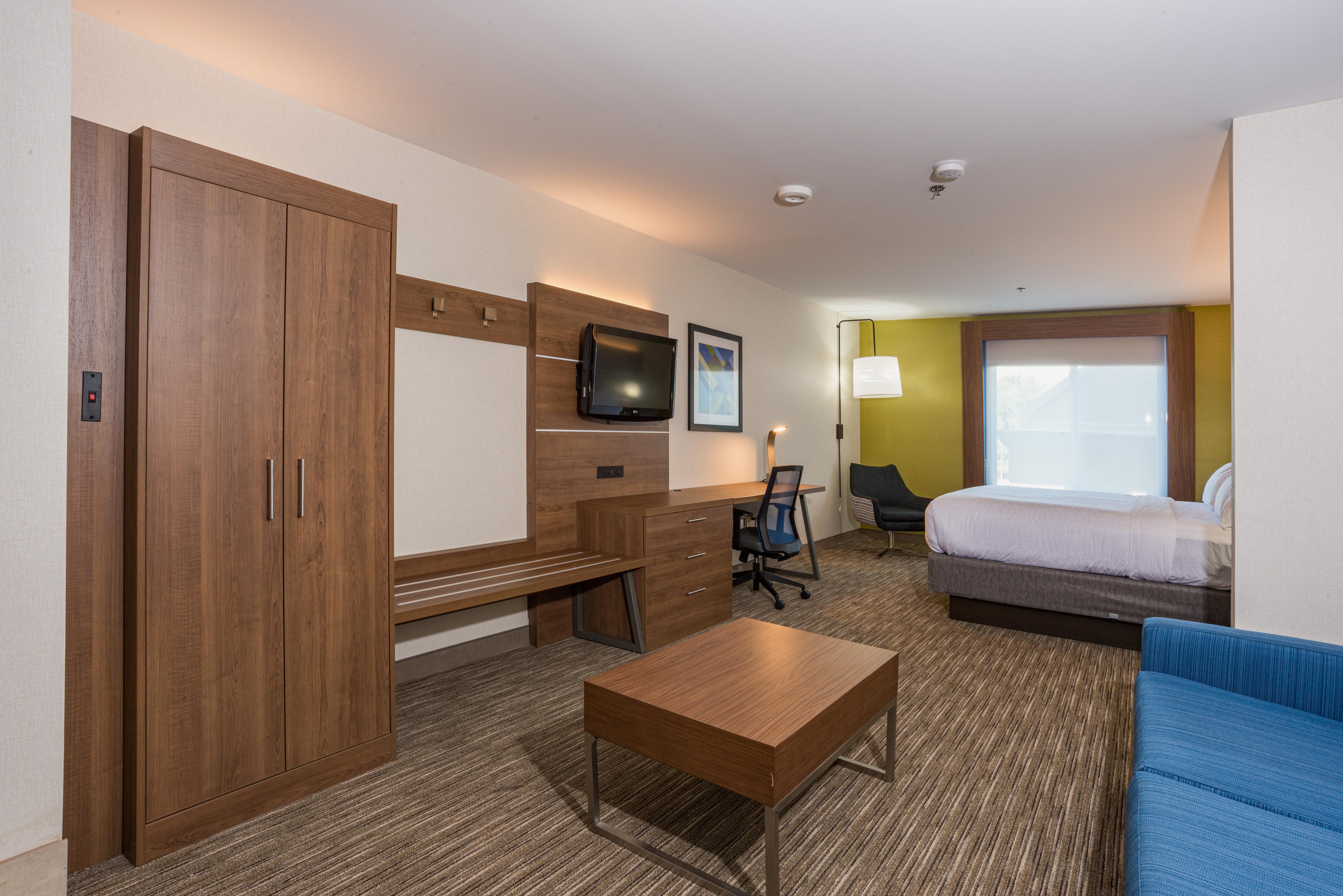 Holiday Inn Express Hotel & Suites Swansea By Ihg Extérieur photo
