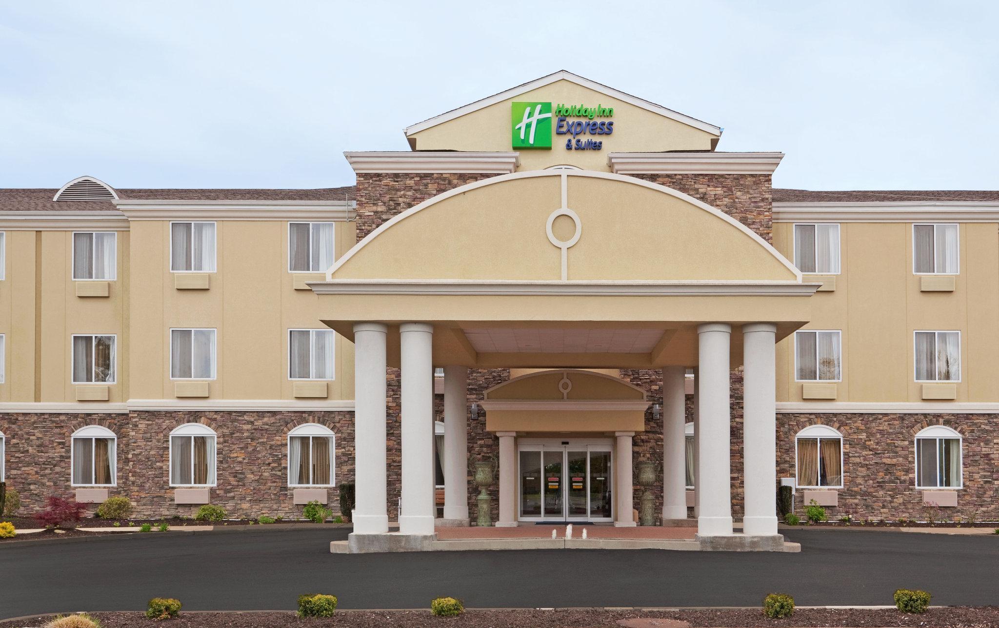 Holiday Inn Express Hotel & Suites Swansea By Ihg Extérieur photo